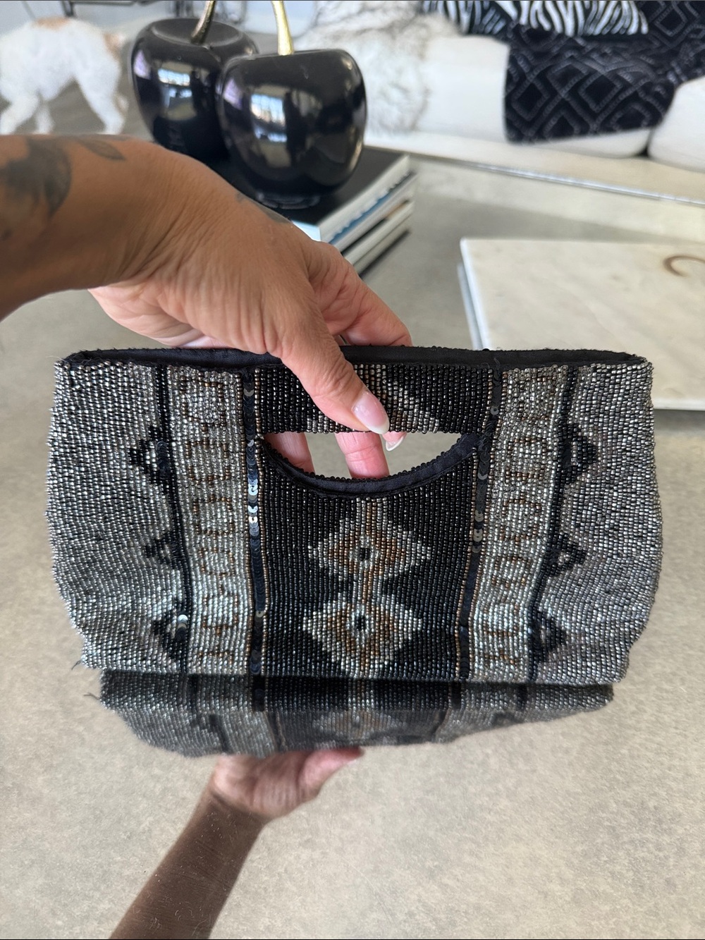 Moyna Black and Silver Beaded Geometric Handheld Clutch
